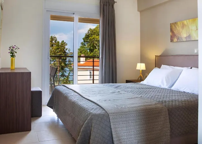 Deluxe Kefalonia Hyacinth 1 Bedroom Pool * Karavomylos